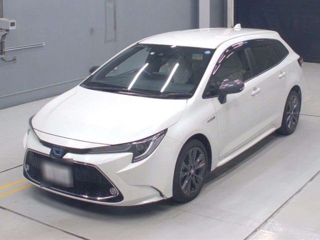 4033 Toyota Corolla touring ZWE211W 2019 г. (CAA Gifu)